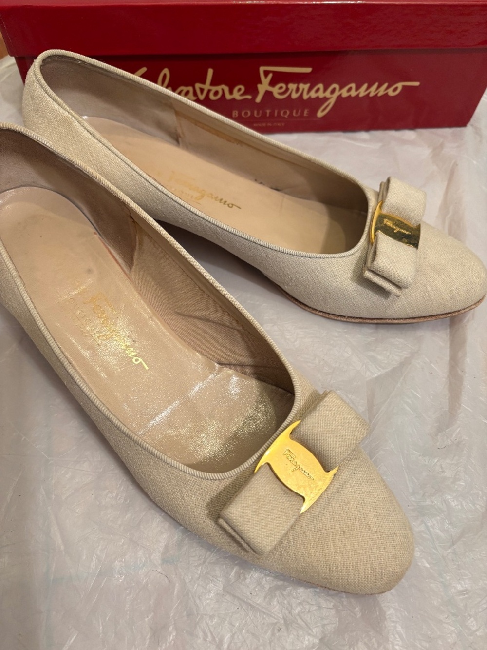 Salvatore Ferragamo Leather Fabric Heels Pumps